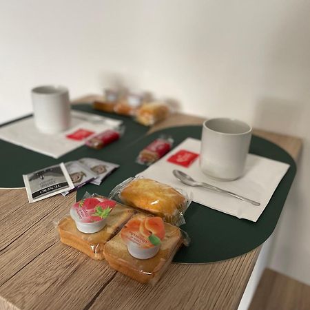 Civico 31 Apartment Верчели Екстериор снимка